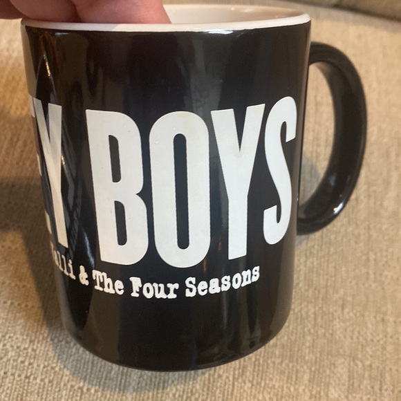 Jersey Boys Frankie Valli Vintage Black & White Coffee Mugs - Set of 2 LIKE NEW - Picture 11 of 13